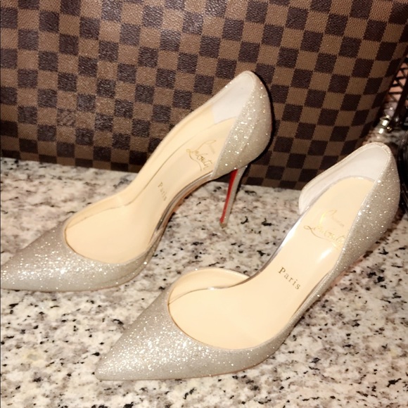 SOLDⓂ️ Christian Louboutin Iriza’s - Picture 2 of 6